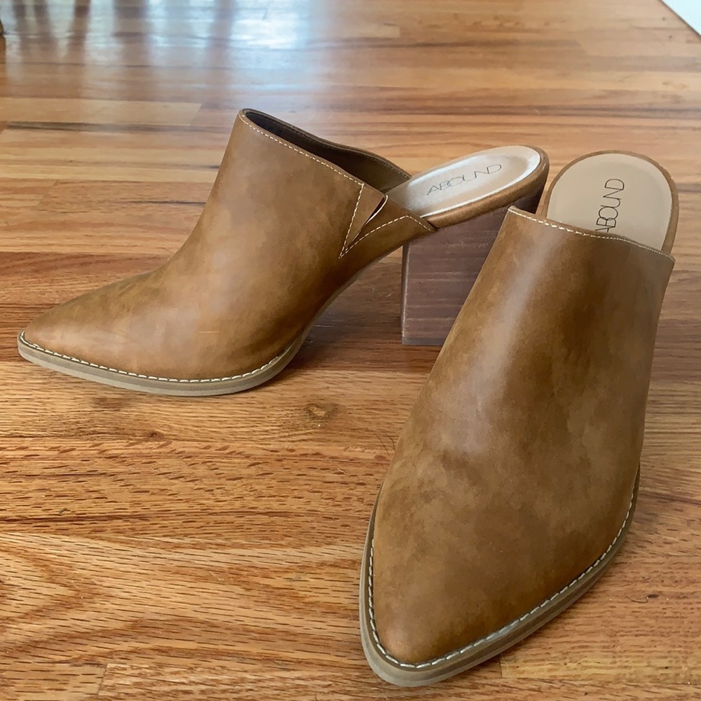 Brown Mules